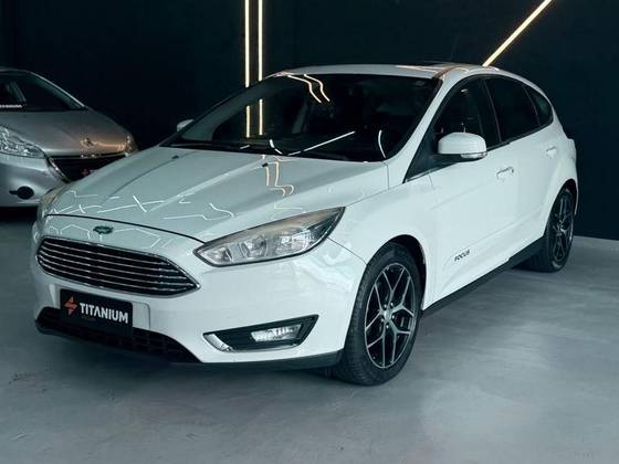 FORD FOCUS 2.0 TITANIUM FASTBACK 16V FLEX 4P POWERSHIFT